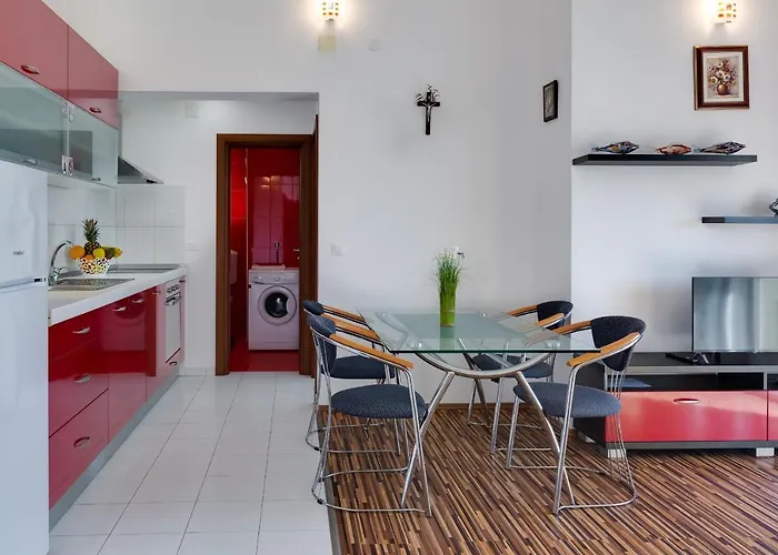 Apartman Strmota S Bazenom I Jakuzijem