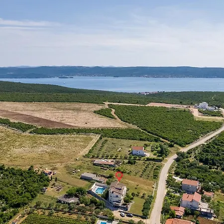 Strmota S Bazenom I Jakuzijem Appartement Sveti Filip i Jakov